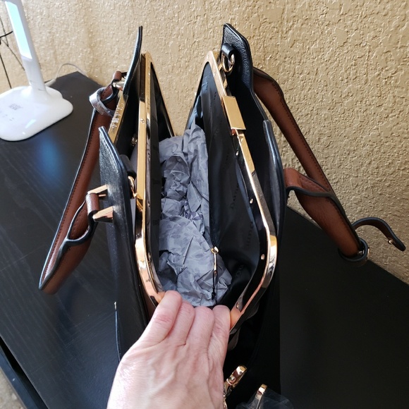 Handbag - Picture 5 of 5